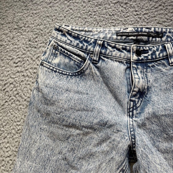 Volcom Jeans Womens Size 27 Blue Acid Wash Straight Leg Ankle Zip - Picture 6 of 12
